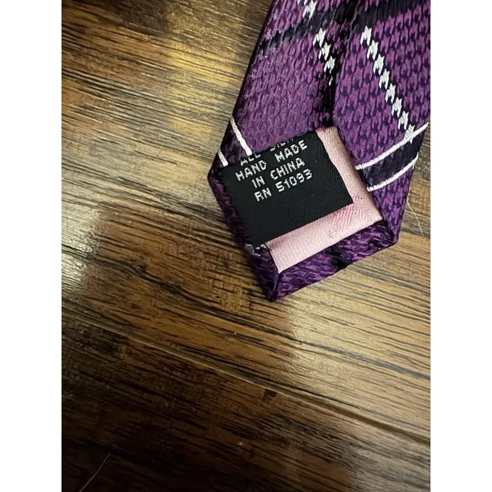 2 Knots For Hope Mens Neck Tie Breast Cancer Awareness Susan G. Komen